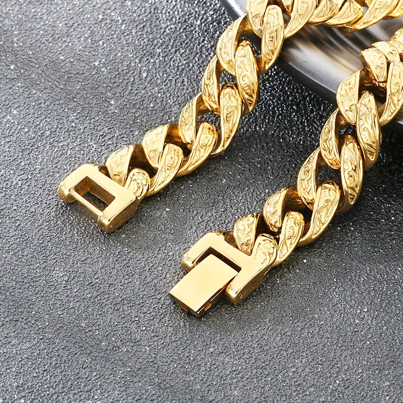 سوار رجالي بتصميم كوبي على طرا - مراجعة Ceramic Link Bracelet وسعره