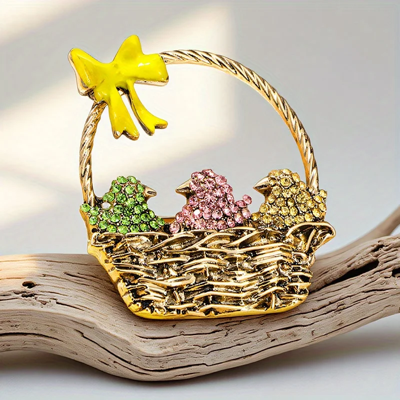 Vintage Personality Creative Simple Alloy Rhinestone Chick Basket Brooch