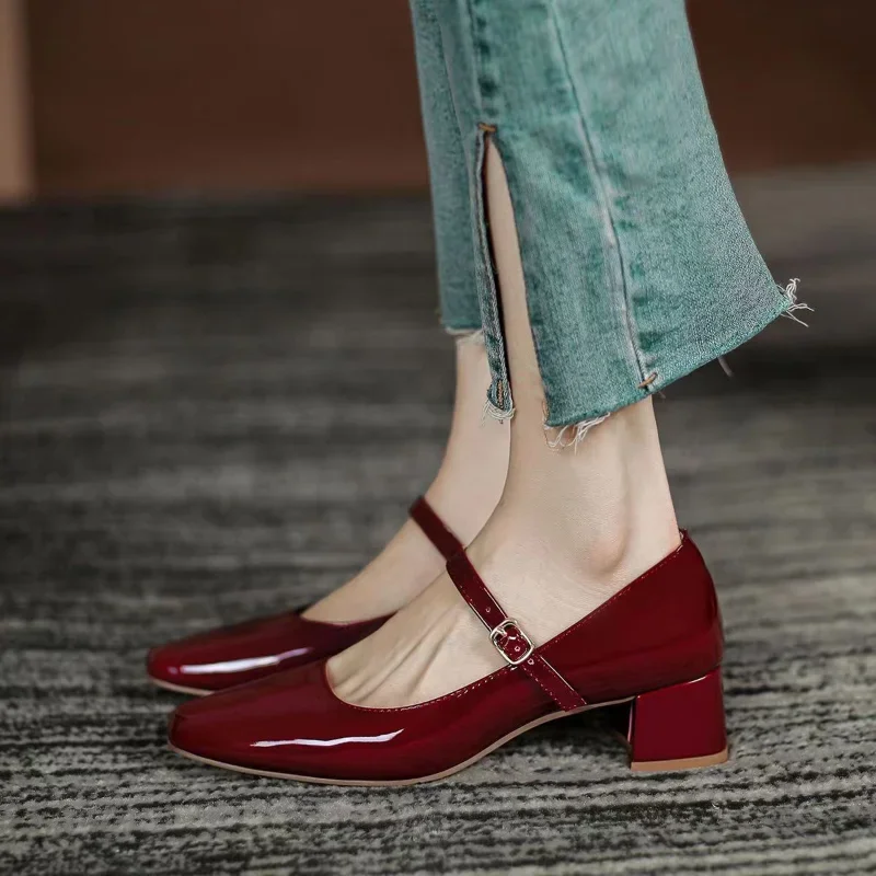 

Summer New Square Head Solid Color Large Shallow Mouth Flat Button Strap Bright Leather Face Women's High Heel Single Shoes