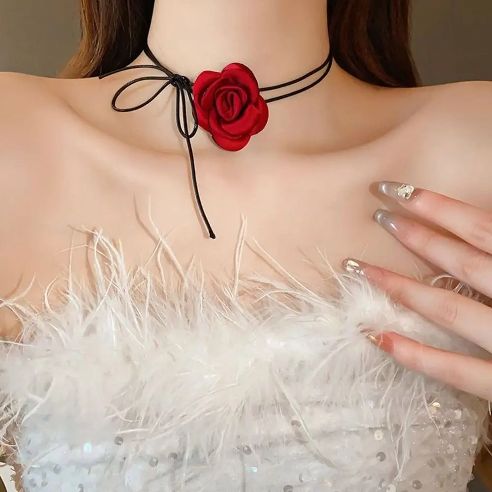 

New Fashion Romantic Rose Flower Necklace Women Ladies Y2K Clavicle Chain Pearl Strap Necklace Adjustable Rope Choker Jewelry