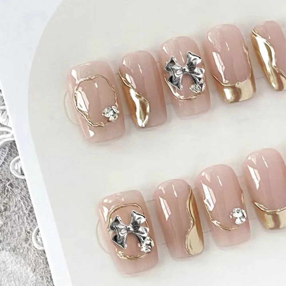 10 Uds. De pajarita plateada Retro de Metal para decoración de uñas, joyería torcida de aleación 3D, dijes para uñas, suministros de accesorios de manicura exquisitos DIY