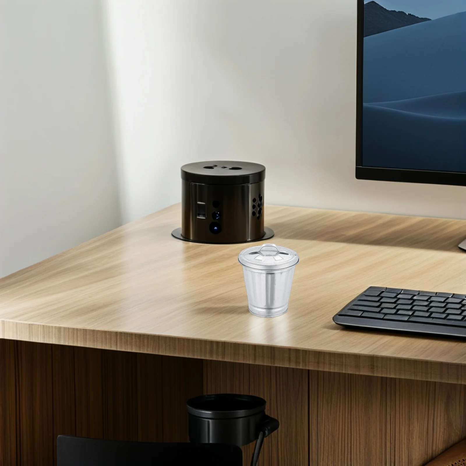 

3pcs Mini Trash Can Table Storage Jar Waste Bin Flowerpot Small Size Desktop Garbage Can Lid Home Office Use Lightweight