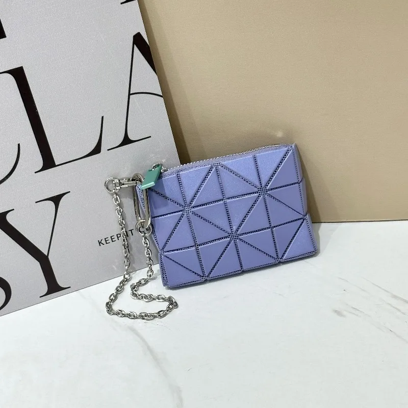

Fashionable Women's Wallet, Durable Light Luxury Brand with Compact Storage and Niche Design Features