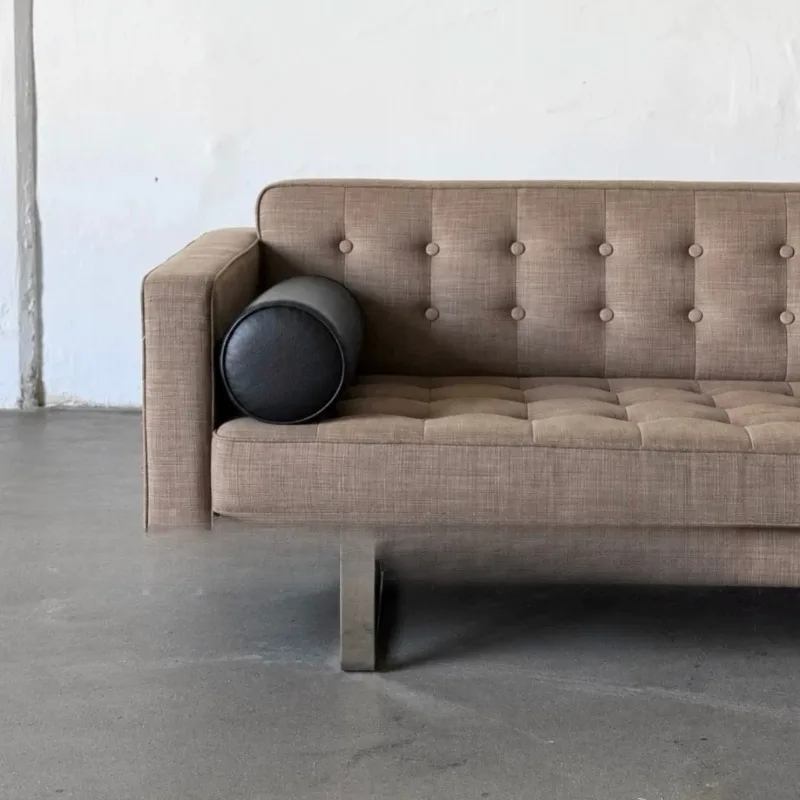 Niche modern minimalist geometric sofa, artistic design sense contrasting color splicing buckle rectangular sofa