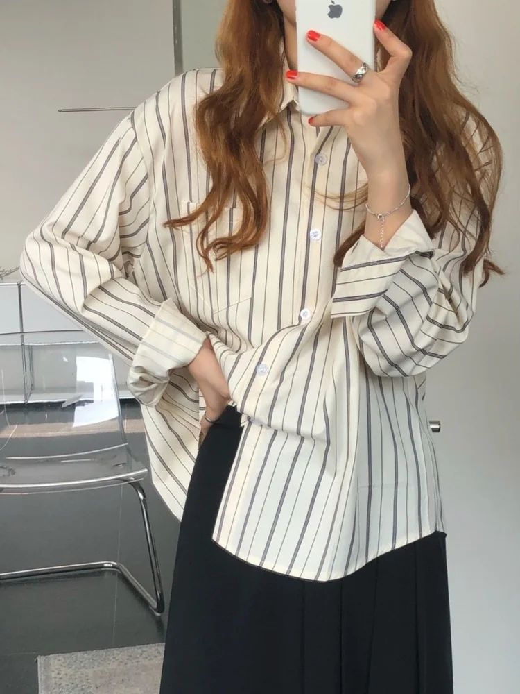 Fashion Vintage Long Sleeve Women Shirts Autumn Striped Loose Blouses Office Lady Elegant Pocket Tops