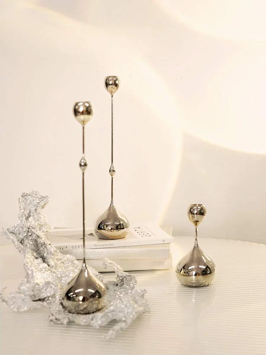 

Lamomedeco Light Luxury Silver Metal Candle Holder Ornament Stainless Steel Home Dining Table Candle Light Dinner Ornament