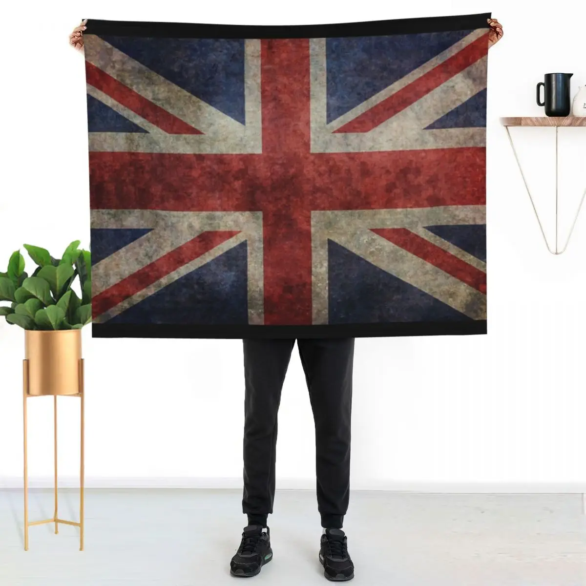 

A grunge looking distressed Union Jack uk version Throw Blanket Shaggy Furry Soft Blanket for Bedroom Living Room