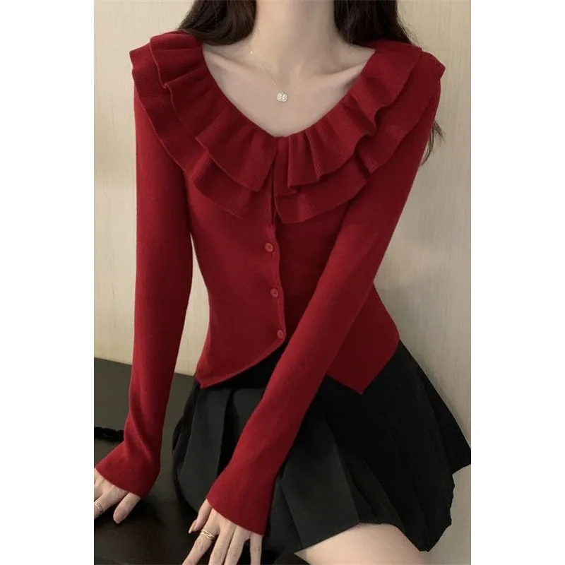 

Французский вязаный кардиган для женщин, весна-осень 2025, новый свитер с рюшами, нижняя рубашка, красный топ