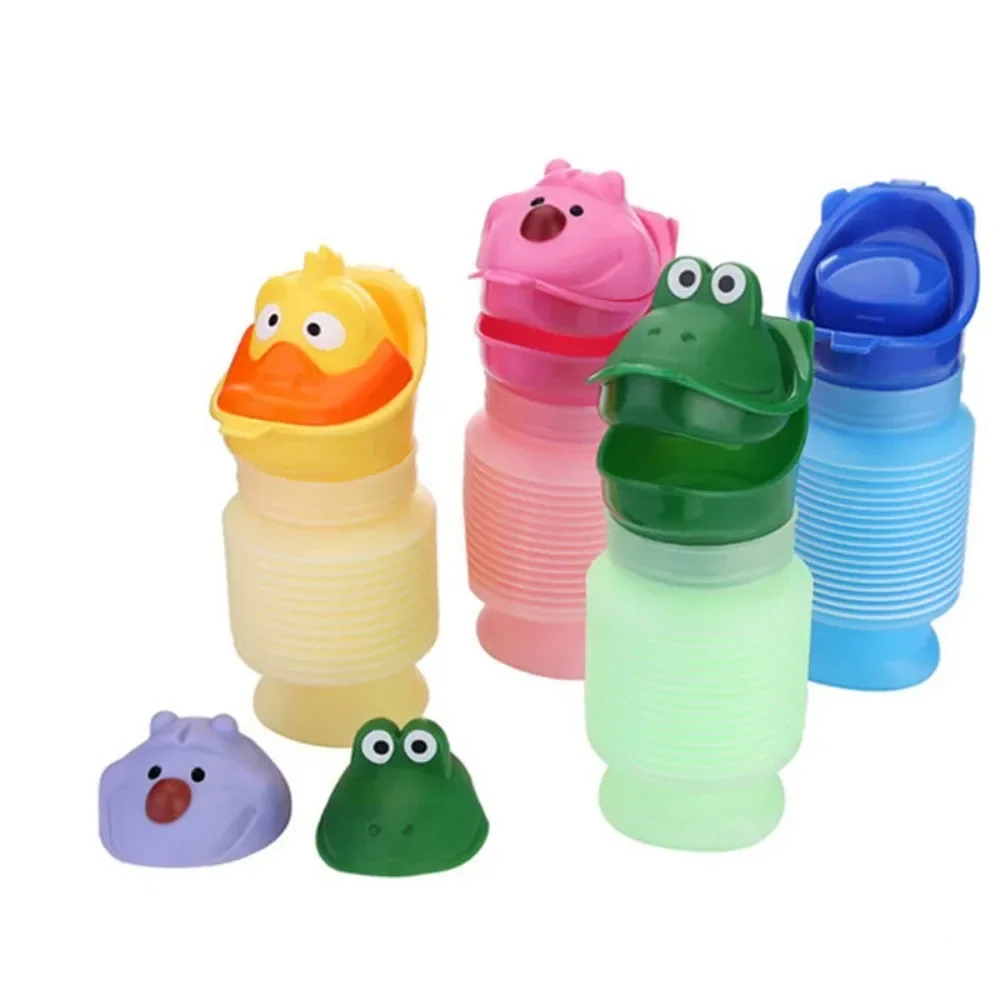 NEW Cartoon Animals Kids Car Portable Toilet Urinal Stretch Baby Convenient Diaper Cloth Vehicular Potty Novelty Gag Fun Toys