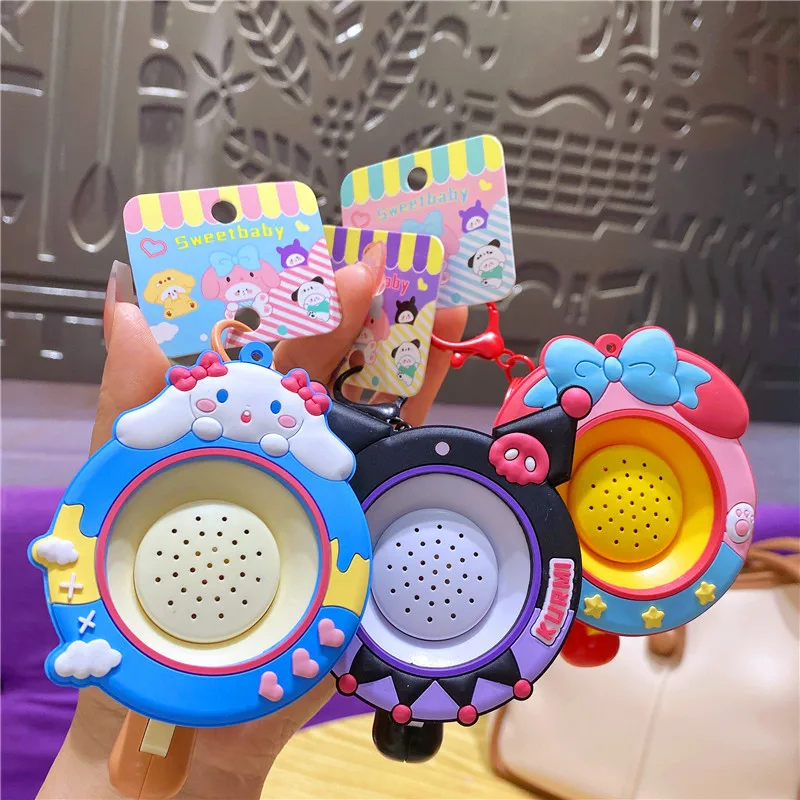 ディズニー漫画アニメーション クロミ メロディ 楽しい録音 大声で叫ぶスピーカー キーホルダー ペンダント バッグ 吊り下げ装飾に変身