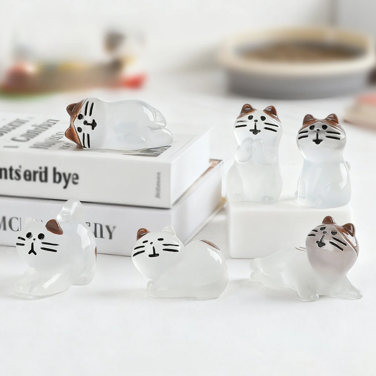 6-30 قطعة النمط الياباني مضيئة مصغرة القط لطيف القطط أرقام توهج في الظلام البسيطة الراتنج القطط الجنية حديقة اكسسوارات الديكور #2