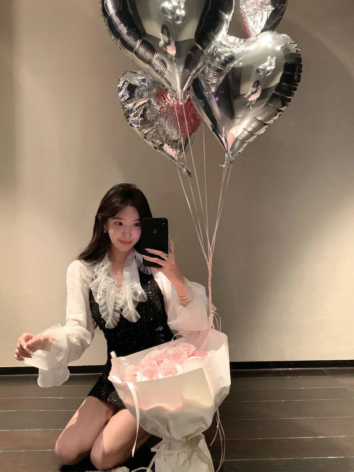 

Комплект iwei Qian Yueguang Walz Bla Diamond Little France Sle Dr Heavy Work Net: длинный рукав, V-образный вырез, зимний модный комплект