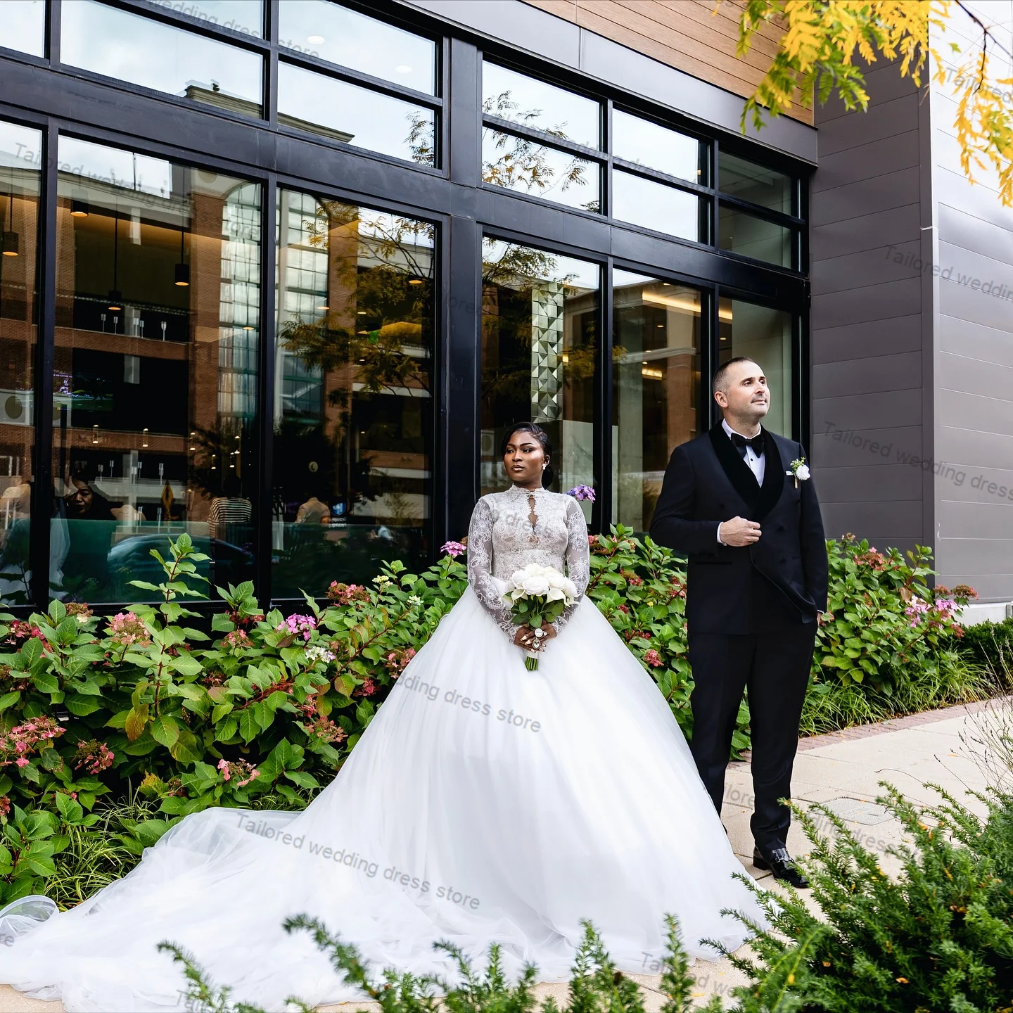 화이트 레이스 웨딩 드레스 우아한 하이넥 긴 소매 A라인 신부 이브닝 가운 맞춤형 레이스업 백 게스트 롱 보헤미안 로브