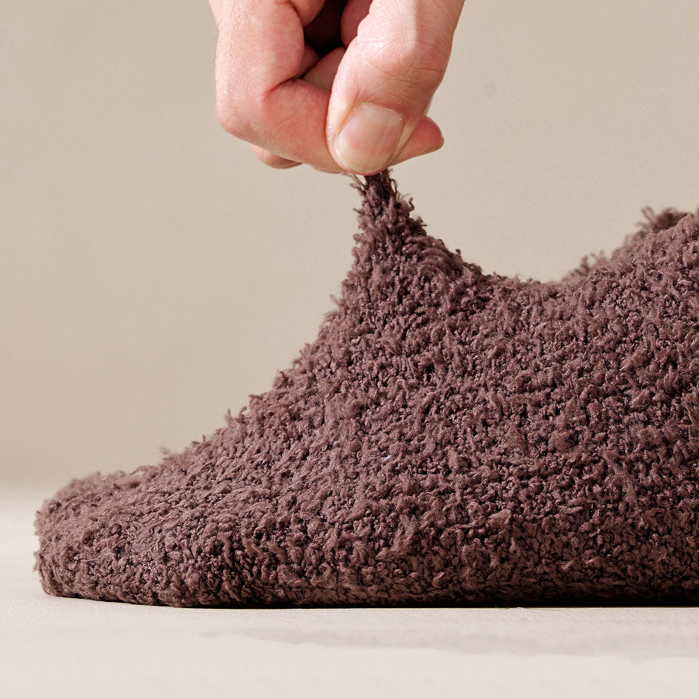 Men's Solid Color Coral Fleece Anti-Slip Floor Socks with Thickened Fleece for Autumn Winter Warm And Slip-Resistant Home Wear