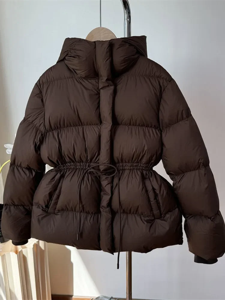 Gepolsterte Jacken mit Kapuze, Stehkragen und Taillenbetonung für Damen, lässige Langarmjacken mit Reißverschluss, einfarbige, schlanke Mäntel, neue Winteroberbekleidung für Damen. – Detail 3