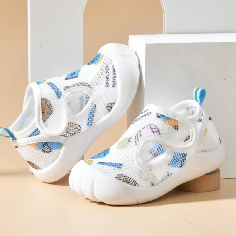 Scarpe da passeggio 3 anni uomo donna sottile estate bambino cartone animato bambini antiscivolo resistente all'usura scarpe a rete resistente ai calci