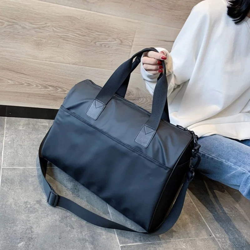borsa-da-viaggio-leggera-e-portatile-ideale-per-donne-adatta-come-bagaglio-a-mano-per-il-volo-perfetta-per-brevi-viaggi-puo-essere-utilizzata-anche-come-zaino-non-richiede-il-deposito-in-check-in
