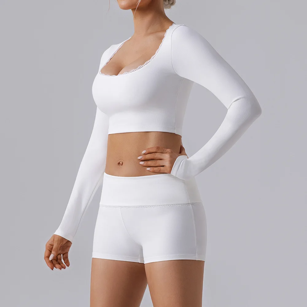 Рисунок 5 - кружевной женский комплект для йоги