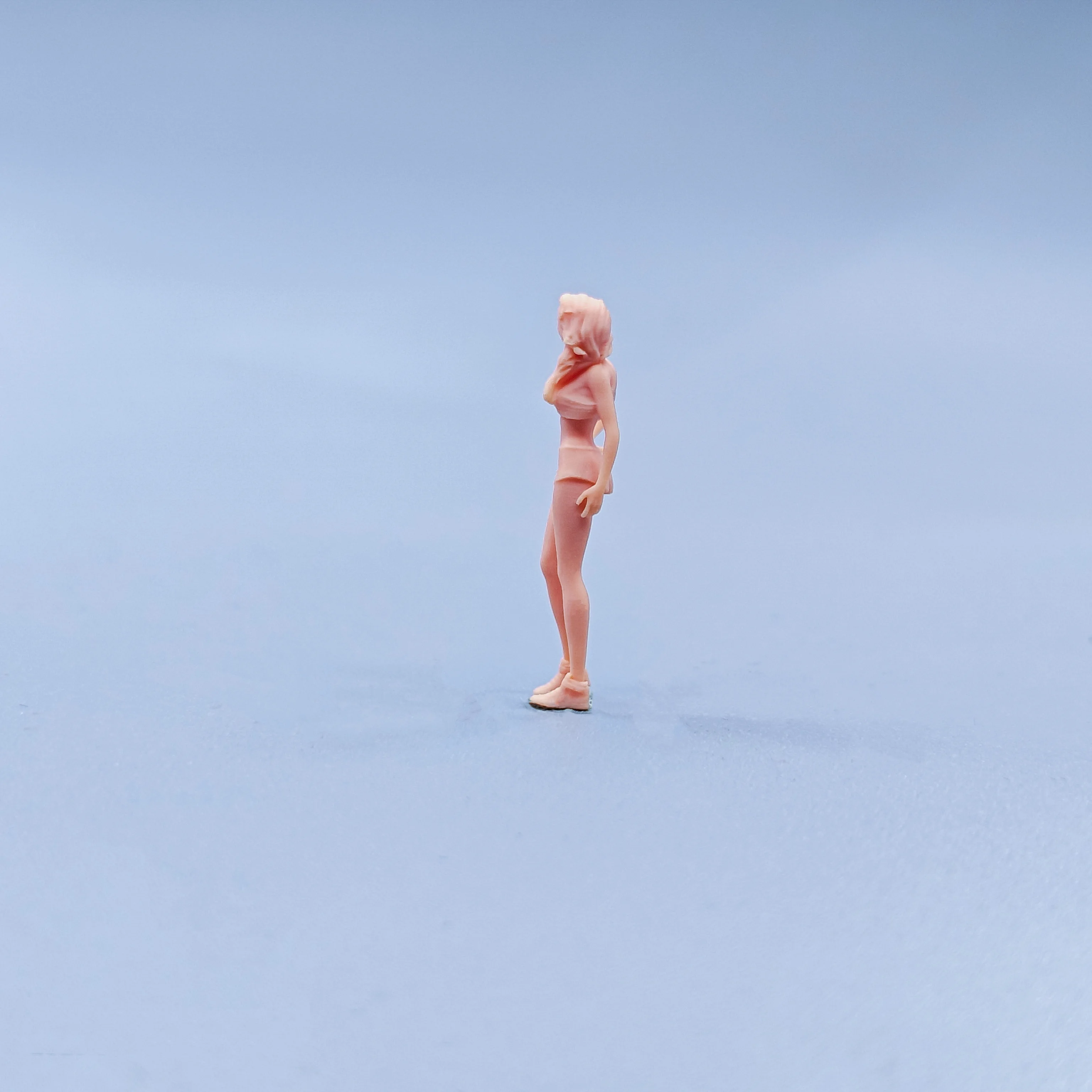 Figurines en résine pour cheveux bouclés, Support de taille, pantalons chauds, beauté, Miniatures non colorées, Diorama peint à la main, 1/64 1/43, C509