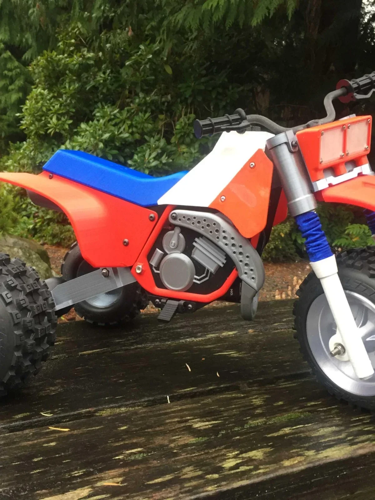 [Drie wielen] 1:5 driewielige motorfiets Honda 350X afstandsbedieningsmodelset