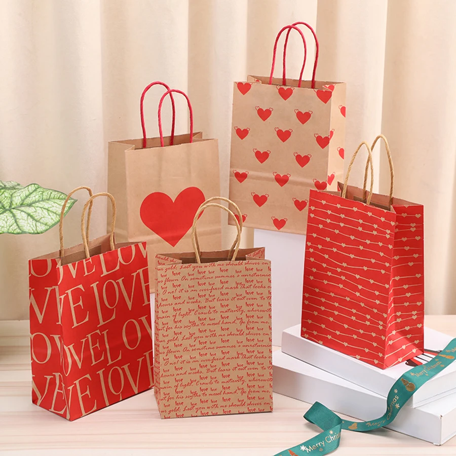 5/10pcs Valentine's Day Kraft Paper Bag Party Small Gift Packaging Bag 15x8x21cm LOVE Heart Style Gift Bag Party Favor Supplies