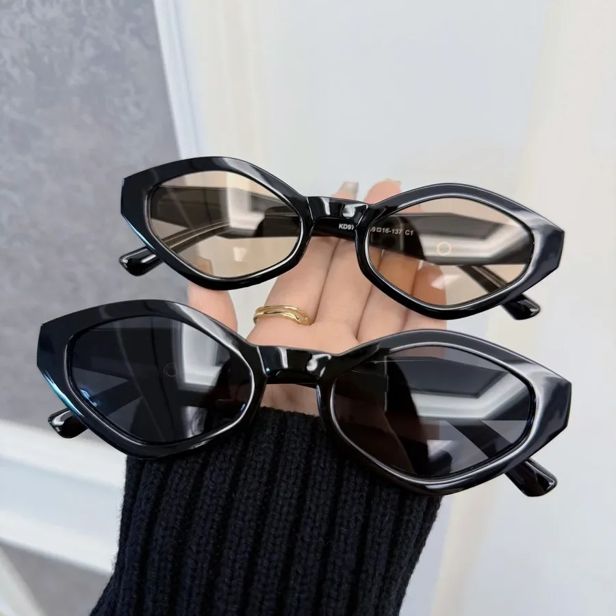 Casual Vintage Square Sunglasses For Women Men Classical Brand Retro Round Sun Glasses Unisex Oculos image 6