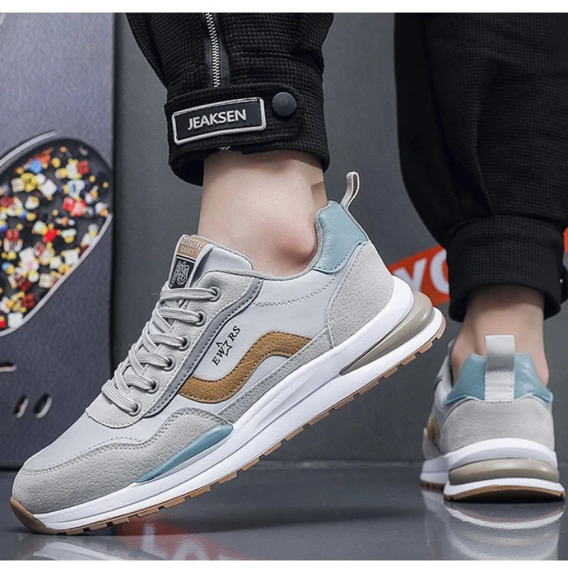 

Men's Four Seasons Outdoor Casual Walking Sneakers Breathable Fashion Hiking Shoes Non-slip Soft Bottom Skateboarding Shoes