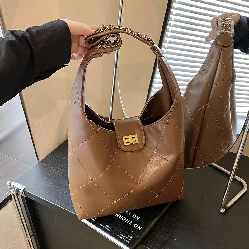 

2025 Autumn Spacious Bucket Tote, Women's Textured Underarm Shoulder Purse, Casual Crossbody Day to Night Bag, Minimalist Top