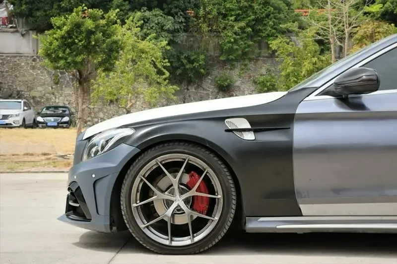 

Superior-Durable FORMercedes-Benz C-Class W205 GT GTR Fenders PP Iron