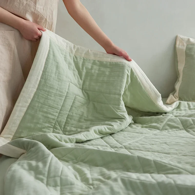 Double Bed Quilt Summer Plain Cotton Gauze Simple Thin Wadding Blanket Couple Air Conditioning Quilt King Size Comforter Quilts