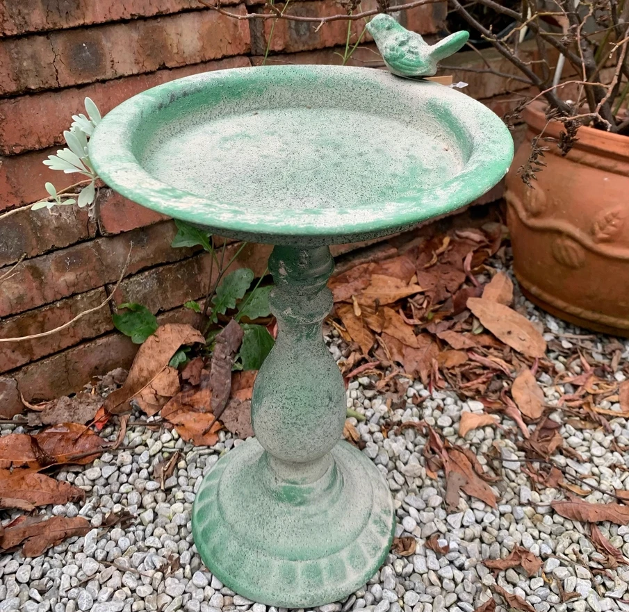 

Outdoor Decorative Metal Rustic Vintage Green Pedestal Bird Bath Bowl and Feeder Tray