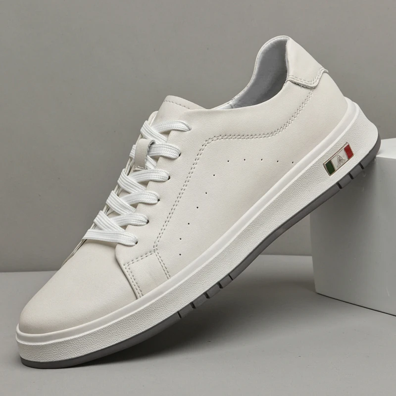 

New Spring Autumn Breathable Casual Men Board Shoes Breathable Lightweight Comfortable High Quality Fashion Sports White Shoes