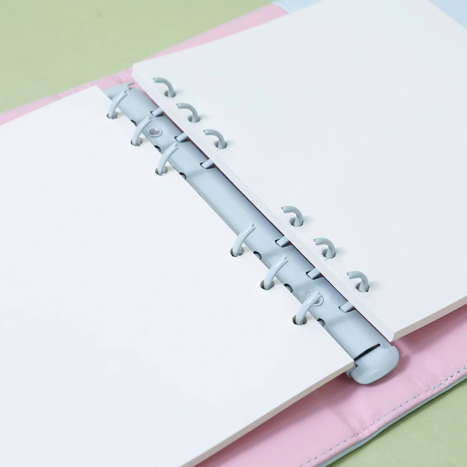 Copertina raccoglitore quadrata in pelle PU Macaron A5 A6, raccoglitore ad anelli ricaricabile a 6 anelli, sigillatura con fibbia magnetica, libro di carte stellari per notebook 2 in 1