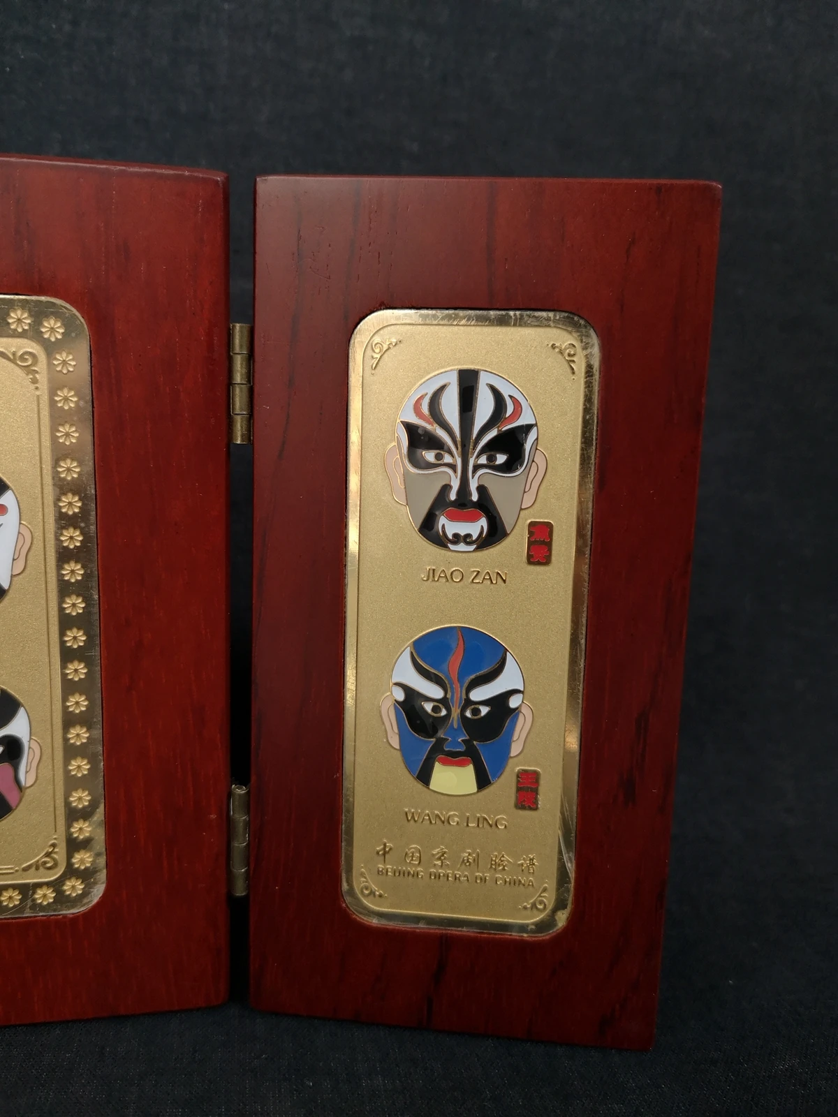 YIZHU CULTUER ART Size 24×12cm Chinese Wood Mosaic Cloisonne China Peking Opera Facial Makeup Decoration Gift