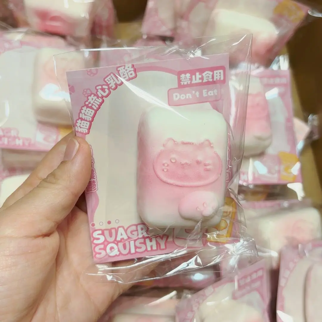 猫型スクイーズおもちゃ ソフトタッチ スローリバウンド モデル小道具 蒸しパン 握力解凍 ベントおもちゃ 大人 子供 ストレス解消 ギフト