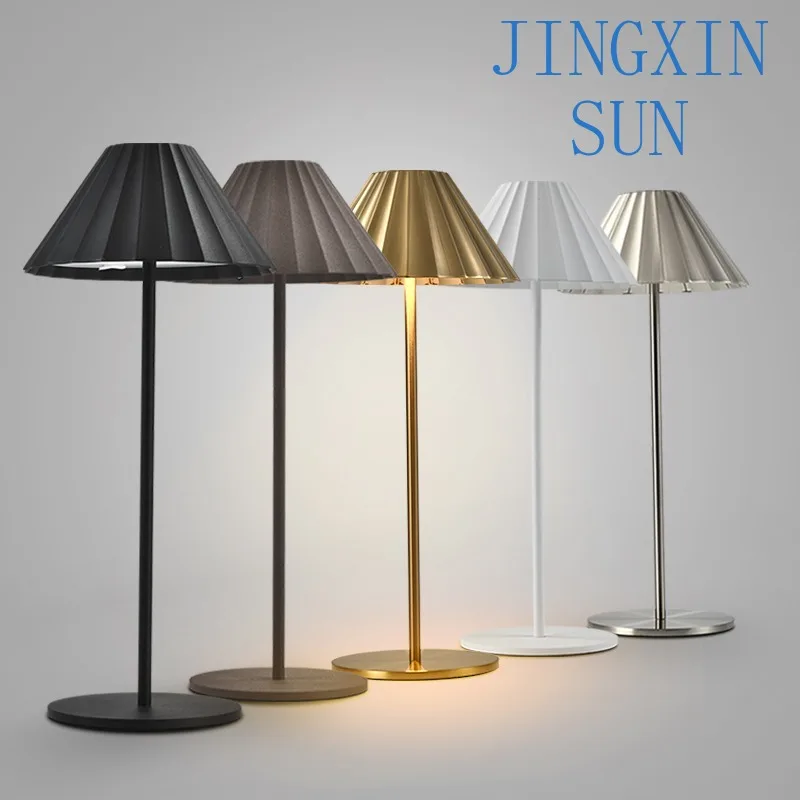 Exclusively Hotel Golden Metal Table Lamp LED Restaurant Cordless Rechargeable