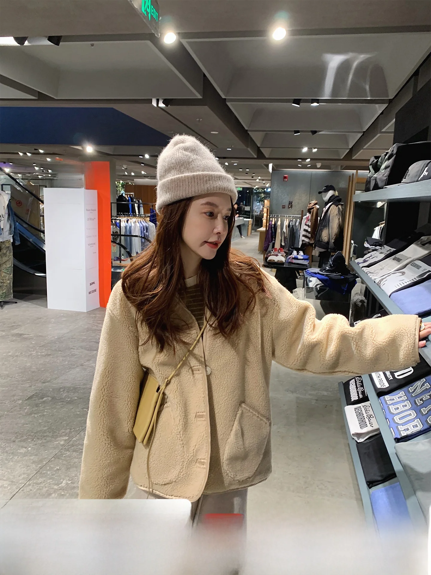 

Cloud Feeling Lamb Fur ort Coat Beautiful Mouton Wool One-Piece aking Fce Lazy eepskin Women's Casual Jaet