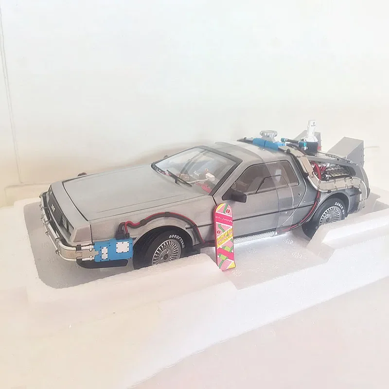 Elite Version 1:18 Scale Part 3 Time Machine DeLorean Car Model with Skateboard DMC-12 Vehicle Back To The Future Metal Toy Gift