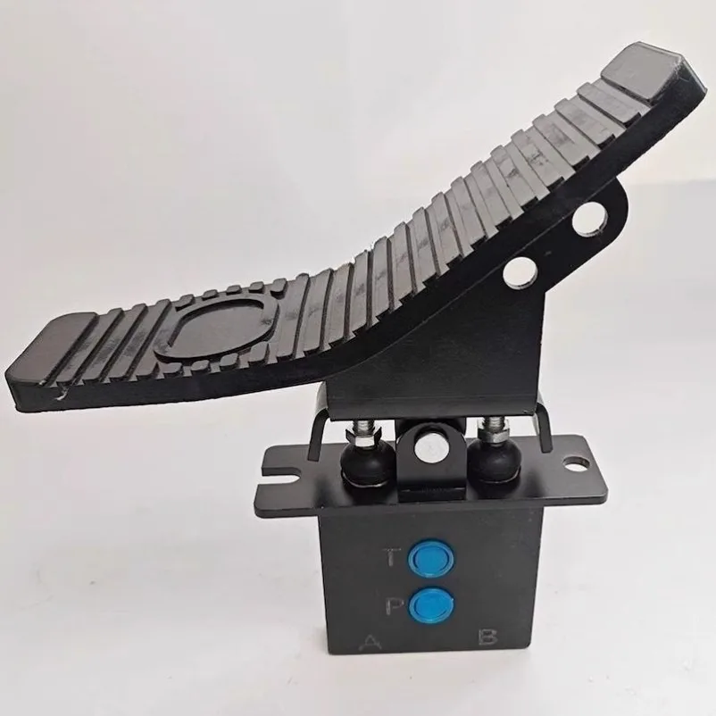 Hydraulic Two‑way Foot Pedal Valve Side‑mounted Foot Switch for Excavator Grapple Vibration Control