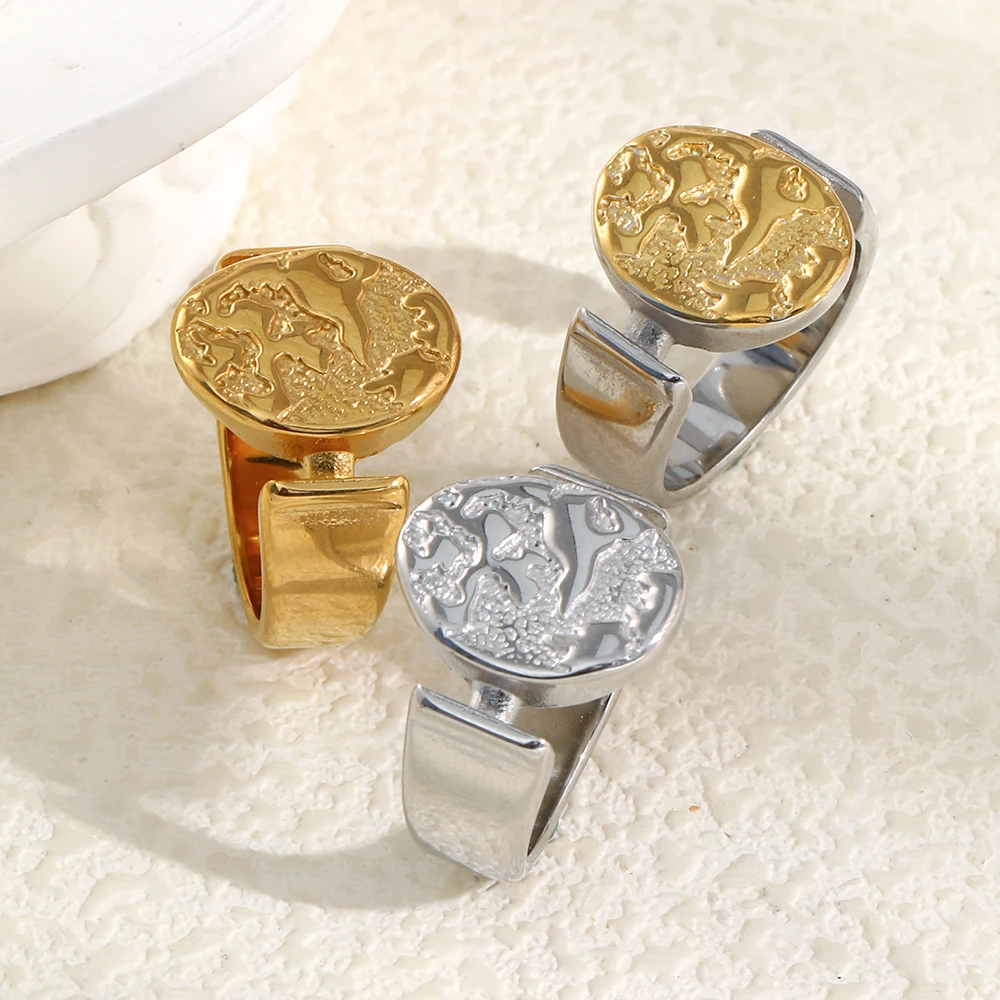 

18K Gold Plated Stainless Steel Nebula Relief round Cake Ring for Women Face Ring Fashionable Jewelry Gift