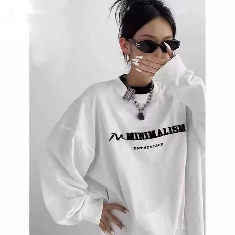 

Women's Letter Printed Long Sleeved White T-shirt Fashion Vintage Autumn Young Girl Clothes Round Neck Loose Pullover T