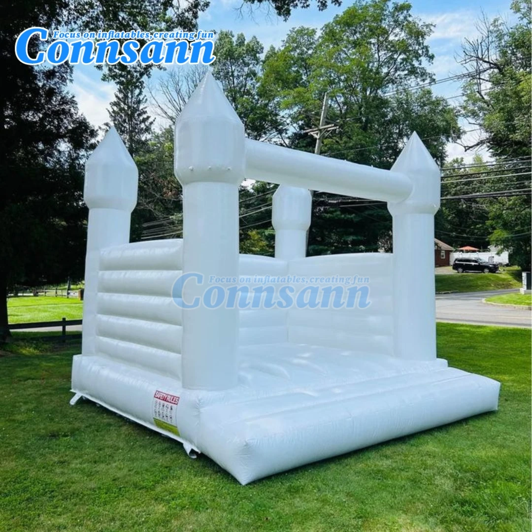 Casa inflável branca do salto, castelo Bouncy do jumper para o partido do casamento, bouncer com ventilador, personalização