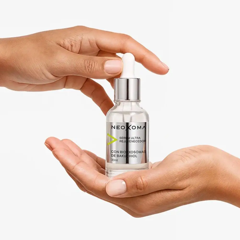 

Essence Gentle Non-Irritating For Sensitive Skin Lightweight Absorbs Quickly Non-Sticky Multiple Plant Extracts Clear Radiant