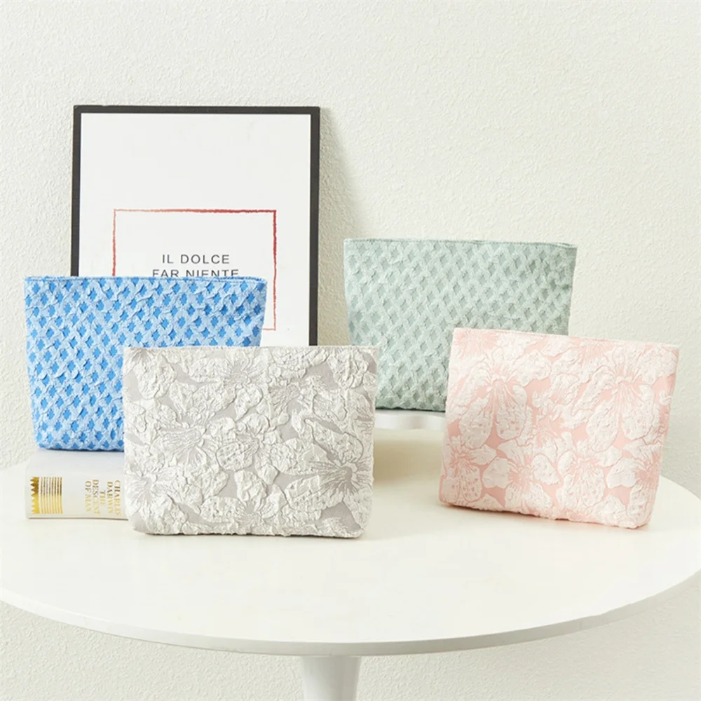 

Women'S Makeup Bag Embroidered Flower Print Cosmetic Bag Travel Make Up Pouch Beauty Toilet Cases Canvas Storage Bag