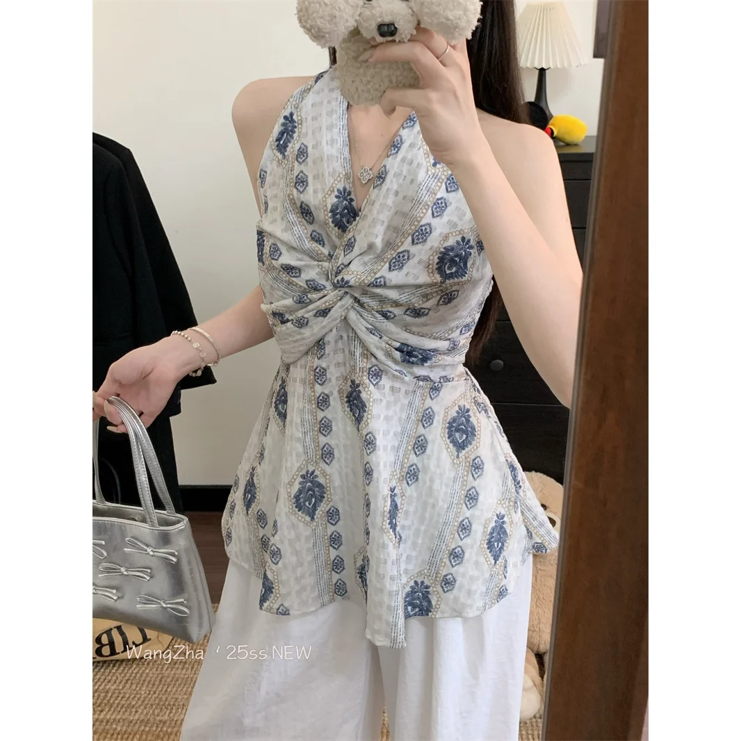 

Women Clothing Summer Fashion Simplicity Trend Indie Folk Printing V-neck Halter Female Temperament Appear Thin Sleeveless Tops