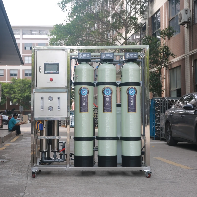 معدات معالجة المياه الفعالة لآلة نظام تنقية التناضح العكسي للنباتات سعة 500 لتر للمياه الصلبة