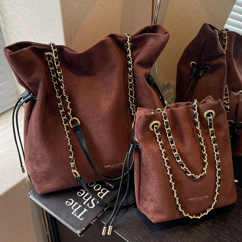 

Fashion Retro Tote Bag Simple High-end Suede Bucket Bag Casual Commuting Large-capacity Chain Crossbody Bag Drawstring Handbag