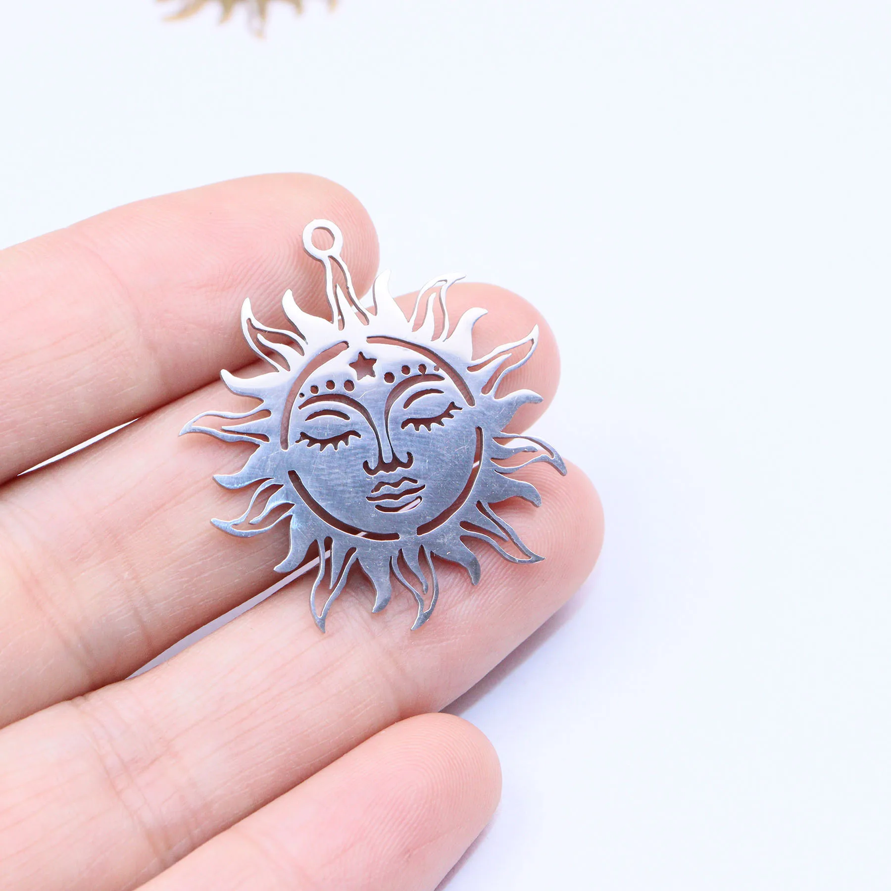 5pcs Stainless Steel Shiny Big Beautiful Sun Jewelry Charms Pendant DIY Handcraft Waterproof Antiallergic