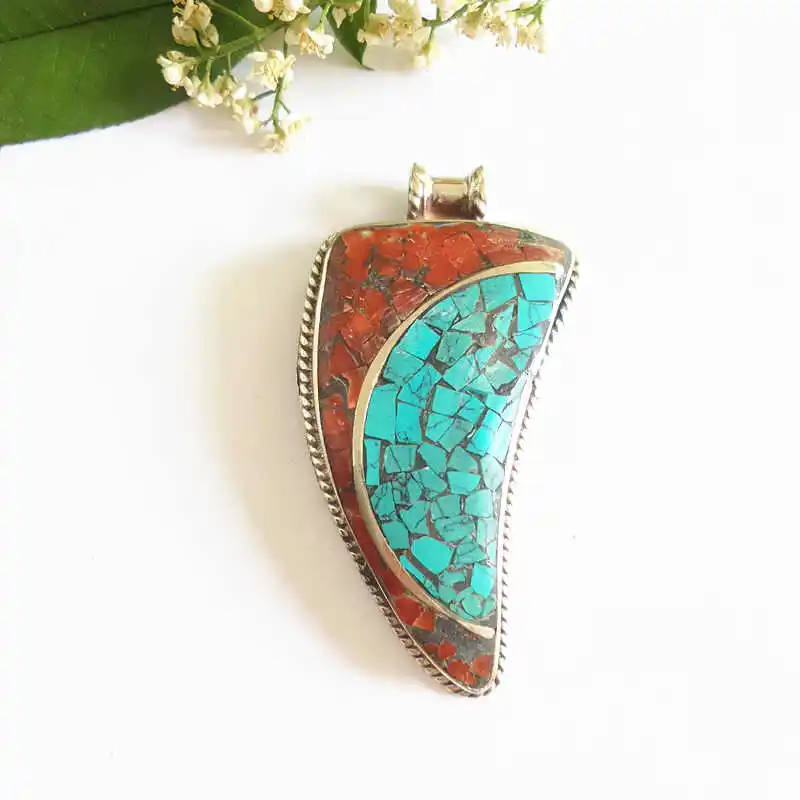 

Nepal Hand Vintage Pendants Copper Inlaid Colorful Stone Big Dao Pendant TBP068