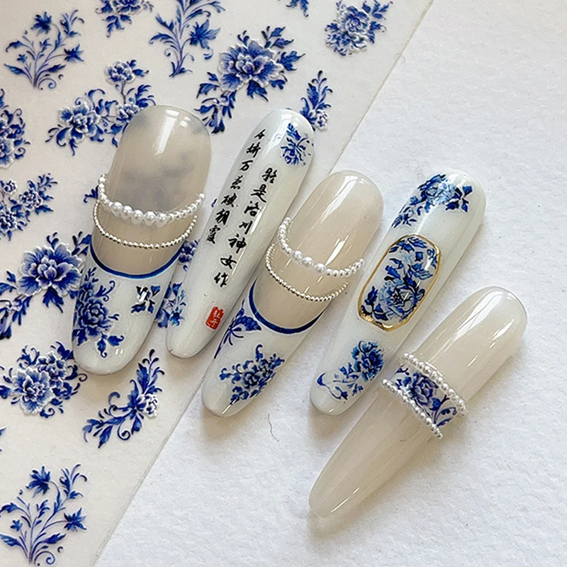 1 Blatt geprägte Nail Art Aufkleber blau weiß Porzellan chinesischen Stil 3D Blume Silverback selbstklebende DIY Salon Maniküre Aufkleber